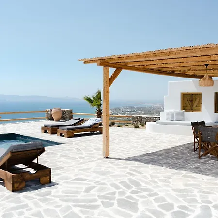 Achilleos, Avlia Hill, Naxos, By Naxosvibe *