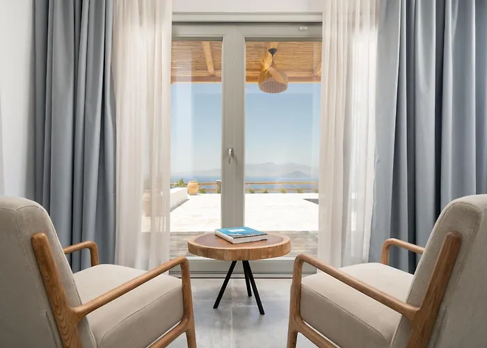 Achilleos, Avlia Naxos, By Naxosvibe * Plaka (Naxos)