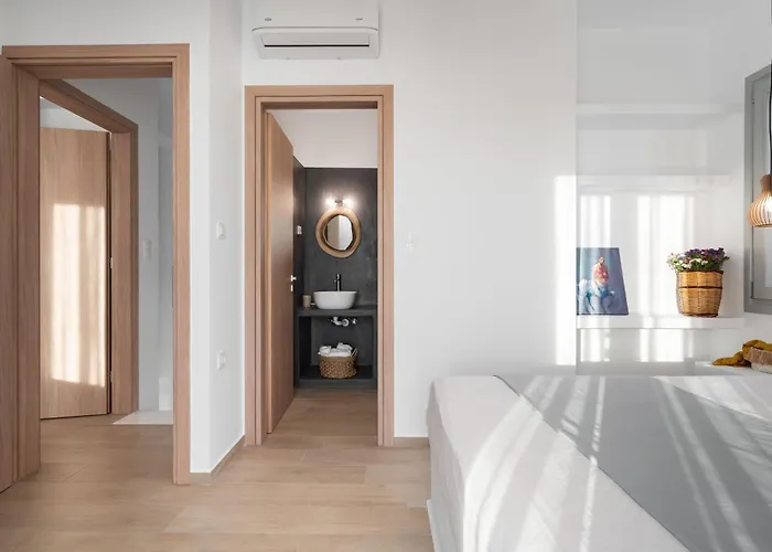 Achilleos, Avlia Naxos, By Naxosvibe *