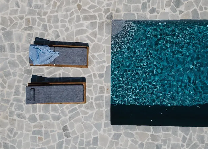 Achilleos, Avlia Naxos, By Naxosvibe